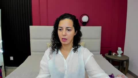 Snapshot of lindainsatiable chatting on October 18, 2025, 1:41 am Linda online show from October 18, 2025, 1:41 am