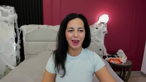 Snapshot of lindainsatiable chatting on October 23, 2025, 2:00 am Linda online show from October 23, 2025, 2:00 am