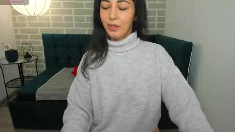 Snapshot of lindainsatiable chatting on November 11, 2025, 1:38 am Linda online show from November 11, 2025, 1:38 am