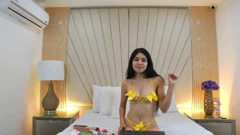 Snapshot of lindalove__ chatting on April 11, 2026, 11:47 am Linda love online show from April 11, 2026, 11:47 am