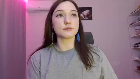 Snapshot of lindamlem chatting on December 1, 2025, 6:24 pm Call me Linda online show from December 1, 2025, 6:24 pm