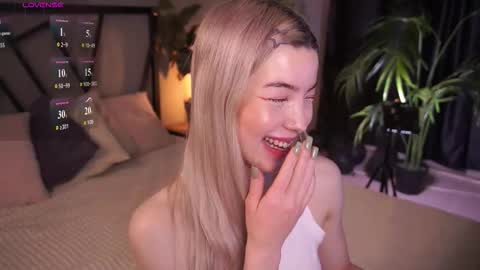 Snapshot of lindathacker chatting on March 26, 2026, 4:29 am your Linda is back online show from March 26, 2026, 4:29 am