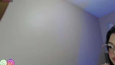 Snapshot of lindsay_sweet24 chatting on December 20, 2025, 9:05 am ana online show from December 20, 2025, 9:05 am