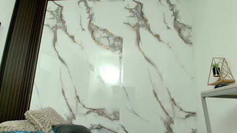  Lindsey  online show from February 21, 2026, 12:28 pm