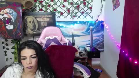 lindsey_2023 online show from December 4, 2024, 5:27 am