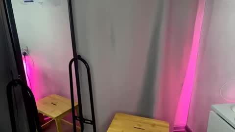 Kate online show from October 24, 2025, 5:53 pm