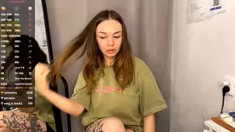 Kate online show from November 6, 2025, 7:04 pm