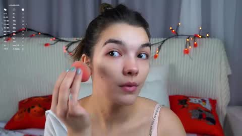 Snapshot of linettedennett chatting on October 29, 2025, 11:01 am Kate online show from October 29, 2025, 11:01 am