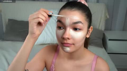 Kate online show from November 14, 2025, 11:09 am