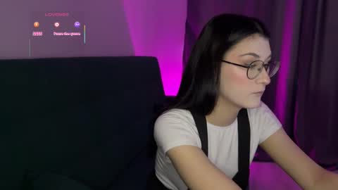 Welcome honey  Im Linna 3 online show from November 24, 2025, 9:42 am