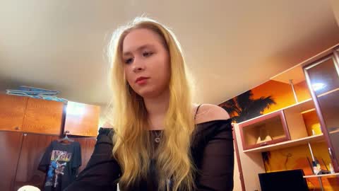 Snapshot of linncrisafi chatting on February 15, 2026, 9:22 pm Rose online show from February 15, 2026, 9:22 pm