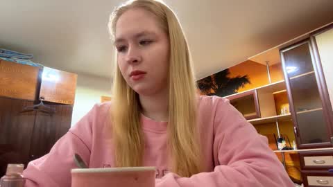 Snapshot of linncrisafi chatting on February 16, 2026, 5:53 pm Rose online show from February 16, 2026, 5:53 pm