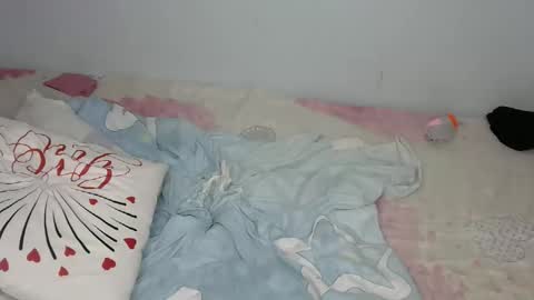 Snapshot of linniecarol chatting on November 3, 2025, 10:42 pm Linniecarol online show from November 3, 2025, 10:42 pm