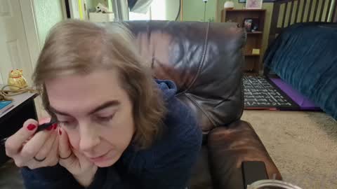 Snapshot of linzy19 chatting on December 11, 2024, 7:46 pm Linzy19 online show from December 11, 2024, 7:46 pm