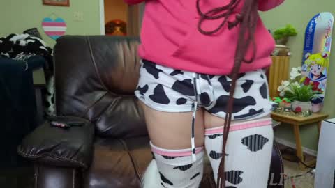 Snapshot of linzy19 chatting on January 27, 2025, 10:27 pm Linzy19 online show from January 27, 2025, 10:27 pm