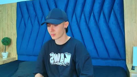 Lio online show from April 7, 2026, 3:18 am