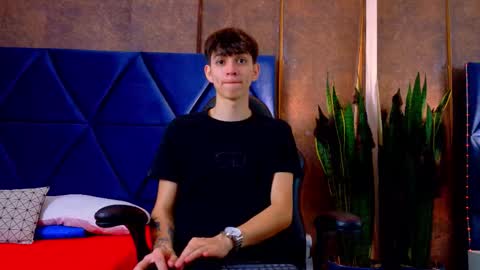 LION FOSTER online show from October 21, 2025, 11:55 am