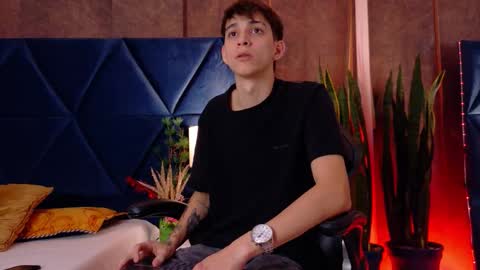 LION FOSTER online show from December 13, 2025, 10:04 pm