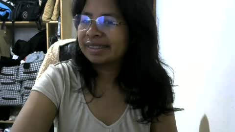liora online show from July 26, 2026, 4:09 am