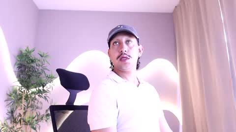 liorenvyx online show from May 6, 2026, 6:02 pm