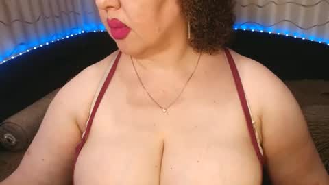 Snapshot of lipsaddiction chatting on June 16, 2026, 1:03 pm LIpsAddiction online show from June 16, 2026, 1:03 pm