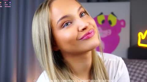 Amelia online show from November 4, 2025, 1:16 am