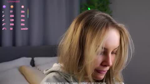 Snapshot of lipswithsmileonthem chatting on February 10, 2026, 1:21 am Amelia online show from February 10, 2026, 1:21 am