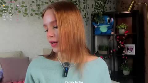 Lina online show from January 19, 2026, 1:31 am