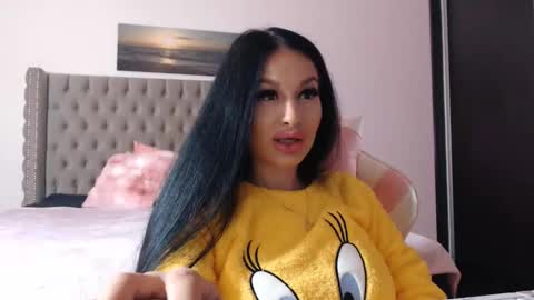 Snapshot of lisa104739 chatting on November 18, 2025, 8:57 pm Lisa online show from November 18, 2025, 8:57 pm