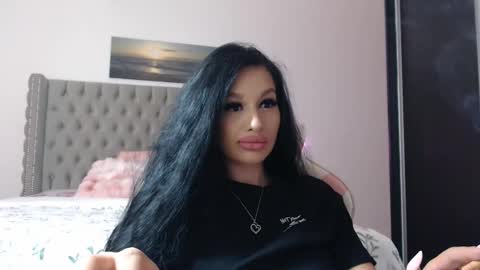 Snapshot of lisa104739 chatting on December 14, 2025, 8:35 pm Lisa online show from December 14, 2025, 8:35 pm