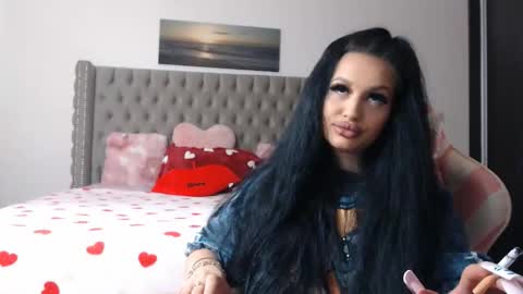 Lisa online show from February 17, 2026, 8:48 pm