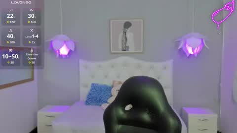 Lisa online show from October 31, 2025, 11:44 am