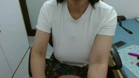 Snapshot of lisa_1011 chatting on July 14, 2026, 6:51 am lisa_1011 online show from July 14, 2026, 6:51 am
