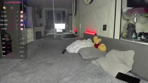 Snapshot of lisa__fox chatting on October 11, 2025, 4:12 am Lisa online show from October 11, 2025, 4:12 am