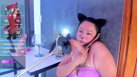 Snapshot of lisa_milf_ chatting on November 2, 2025, 2:36 am Lisa online show from November 2, 2025, 2:36 am