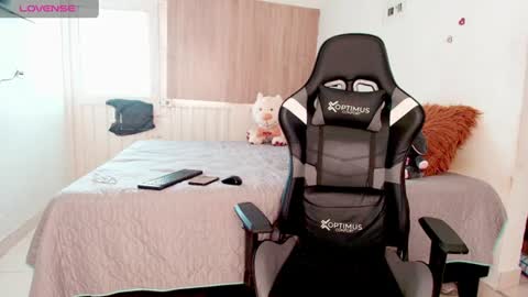 Snapshot of lisa_sexxy chatting on June 21, 2026, 8:22 pm faisury online show from June 21, 2026, 8:22 pm