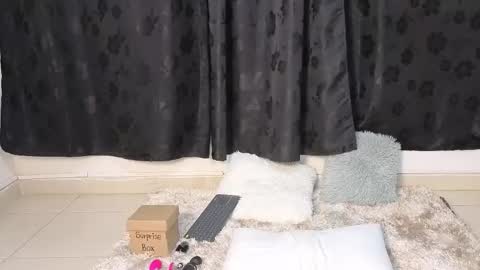 lisa_sweetas online show from February 19, 2026, 1:34 am