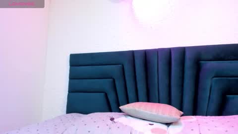 Snapshot of lisa_white_ chatting on January 6, 2025, 12:16 am lisa white online show from January 6, 2025, 12:16 am