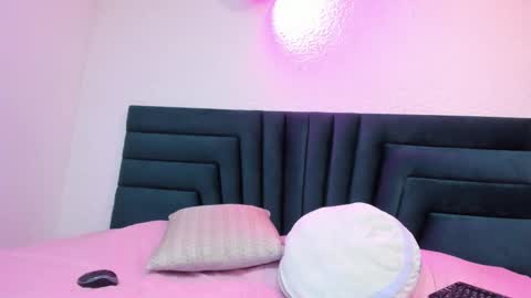 Snapshot of lisa_white_ chatting on January 16, 2025, 9:19 pm lisa white online show from January 16, 2025, 9:19 pm