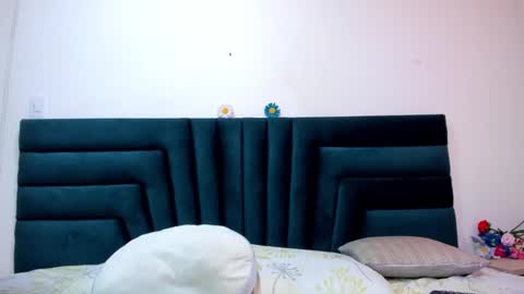 Snapshot of lisa_white_ chatting on February 19, 2025, 1:08 am lisa white online show from February 19, 2025, 1:08 am