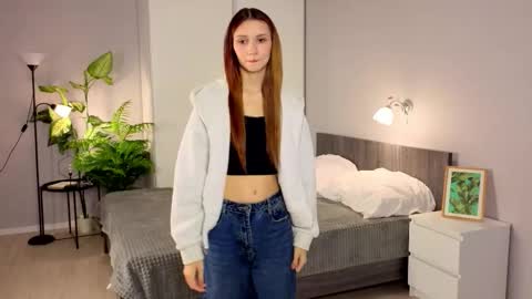 Snapshot of lisaajimenez chatting on December 19, 2025, 5:42 pm Anna online show from December 19, 2025, 5:42 pm