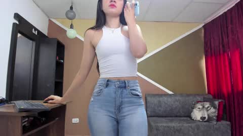 Lisa Gray Independent Model online show from October 9, 2025, 7:23 pm