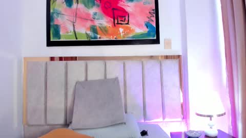 Snapshot of lisahadwiin chatting on February 18, 2025, 9:53 pm LisaHadwiin online show from February 18, 2025, 9:53 pm