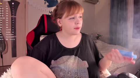 -Lisa- Help me to reach 100 thumbs up3 online show from December 6, 2024, 2:17 pm