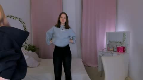 Snapshot of lisaluve chatting on April 12, 2026, 7:08 pm Lisa blonde Alisa brunette online show from April 12, 2026, 7:08 pm