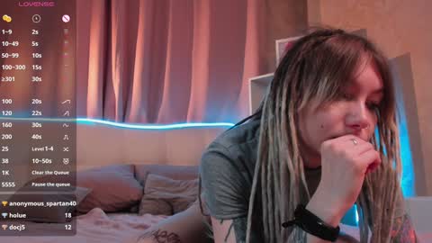 Hello our names are Kate and Alice this is our first day here. online show from January 30, 2025, 6:24 am