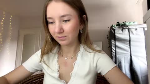Snapshot of lisasmall chatting on July 24, 2026, 4:38 pm lisasmall online show from July 24, 2026, 4:38 pm