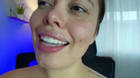 Lisbet online show from March 7, 2025, 10:21 pm