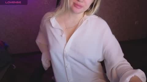 Anna online show from May 1, 2026, 12:43 pm