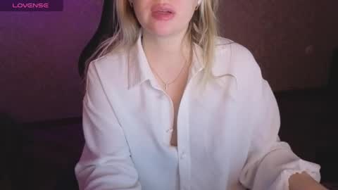 Anna online show from May 12, 2026, 9:12 pm
